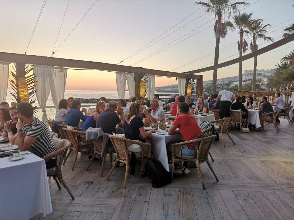 Tenerife groupe entreprise repas beach club